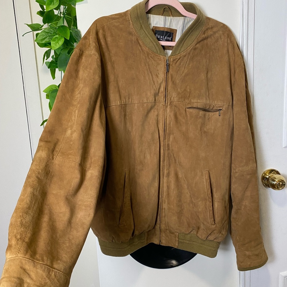 Bomber jacket